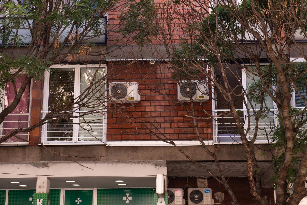 Turist Apartment Nis Bagian luar foto