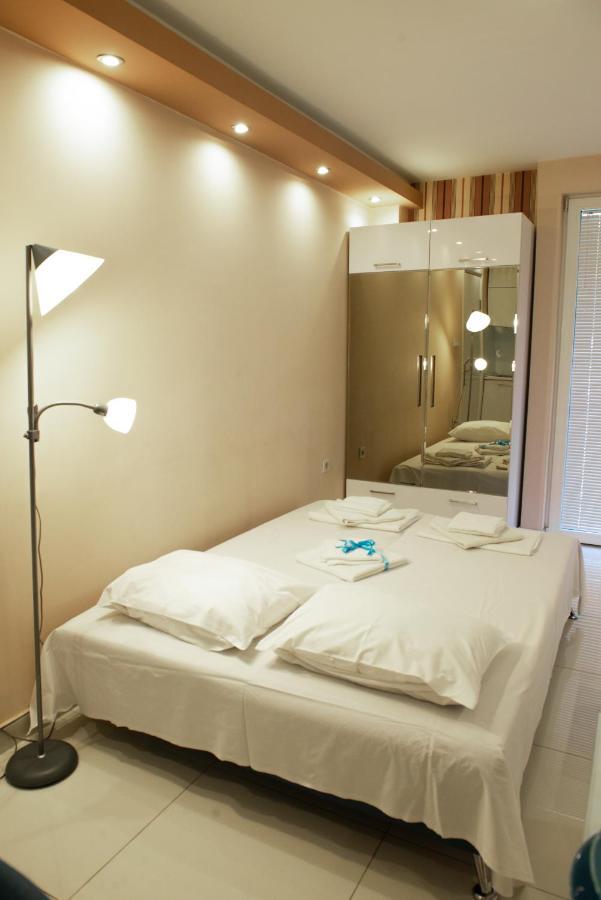 Turist Apartment Nis Bagian luar foto
