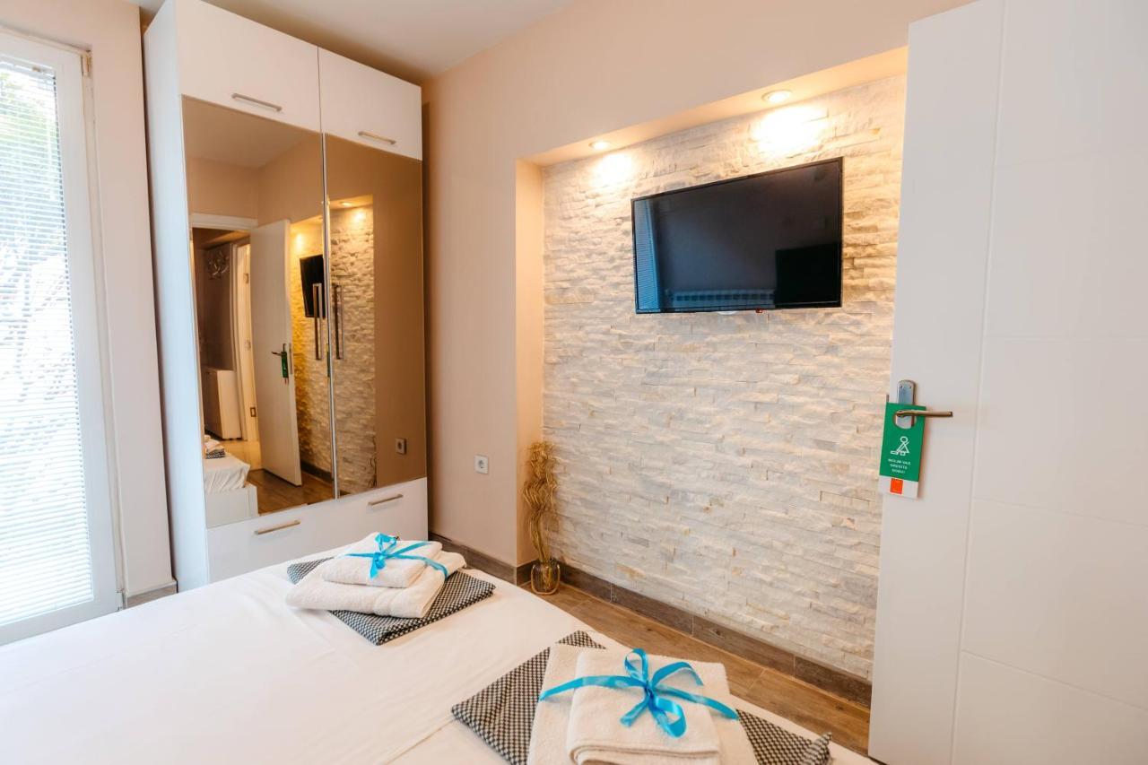 Turist Apartment Nis Bagian luar foto